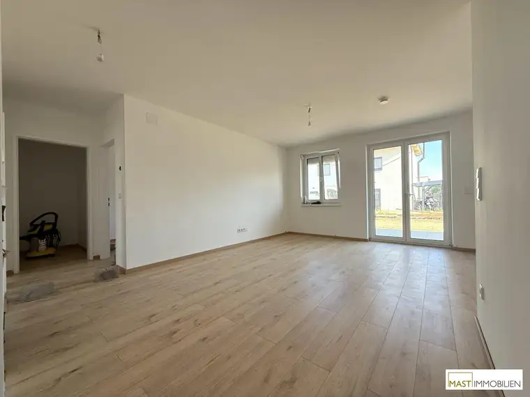 In Kürze verfügbar - 3 Zimmer Garten- bzw. Balkonwohnungen inkl. EWE Einbauküche und KFZ Stellplatz