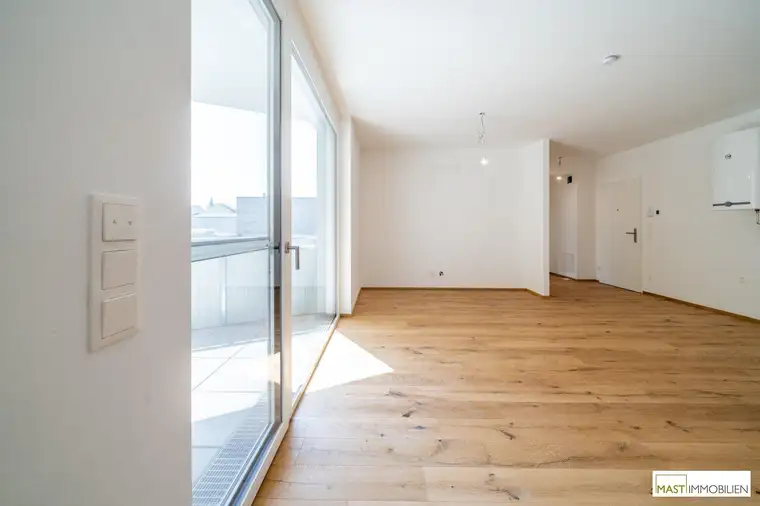 *Sommer 2025* Provisionsfreie 2-Zimmer Wohnung mit 12 qm Loggia!