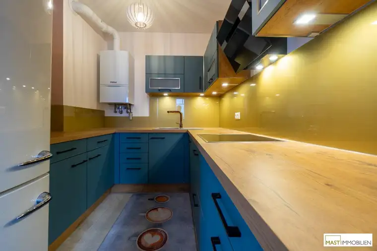 NEUER PREIS - stark reduziert auf 296.000,-- € / 3 Zimmer Balkon Wohnung inkl. hochwertiger Einbauküche