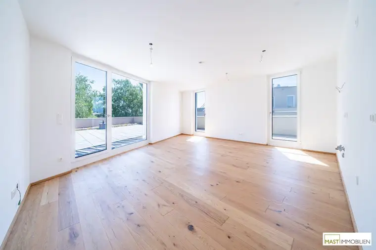 *Provisionsfrei* 3-Zimmer Wohnung mit über 170qm Außenfläche!
