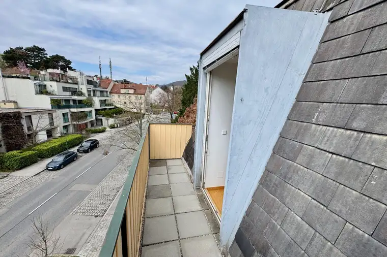 2-Zimmer Dachgeschoßwohnung mit zwei Terrassen &amp; Klimaanlage