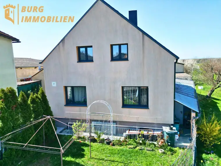 Geräumiges Einfamilienhaus mit Garten und Balkon – ideal für Familien!