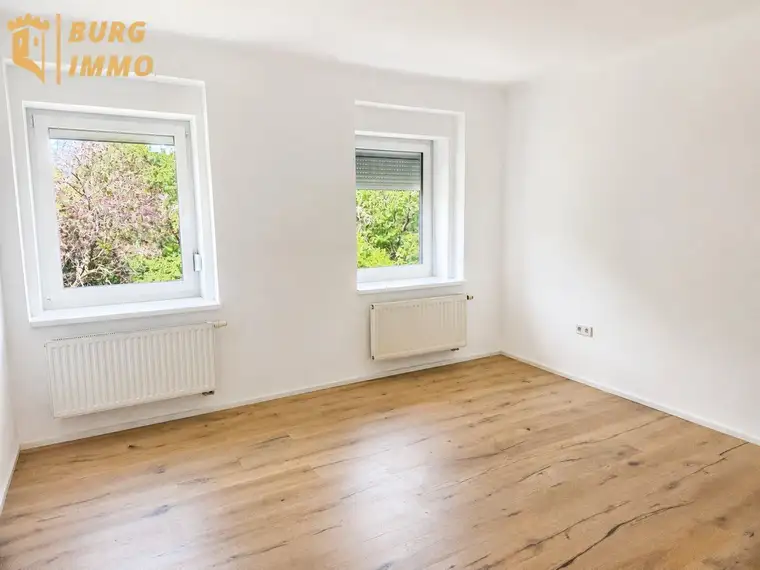 Einziehen und wohlfühlen: Helle 2,5-Zimmer-Wohnung in zentraler Lage