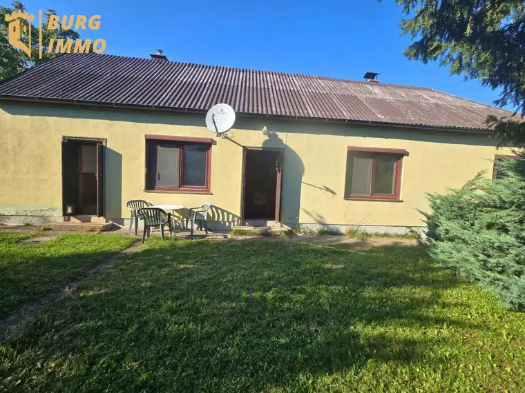 Bungalow mit großem Grundstück, Nebengebäude und vielseitigem Potenzial in Petronell-Carnuntum