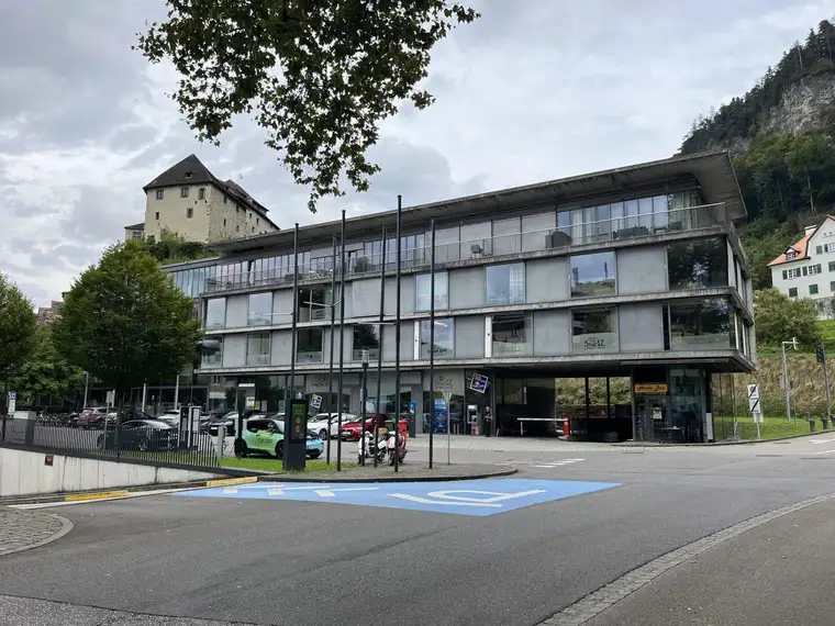 Top ausgestattete Geschäfts-/Büro-/Praxisfläche in der Feldkircher Innenstadt