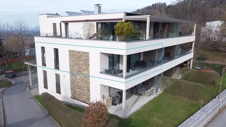 Hochwertig ausgeführte 3-Zimmerwohnung mit großer Terrasse. Wohnen in beliebter Lage von Götzis.