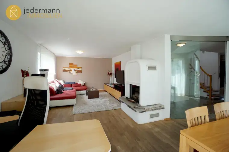 HÖCHST: Hochwertiges Haus in Massivbauweise!