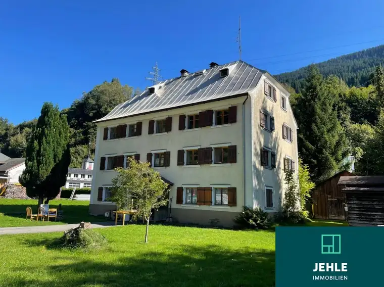 Großzügige 5-Zimmerwohnung mit Pergola und Grünfläche in Dalaas zu verkaufen!