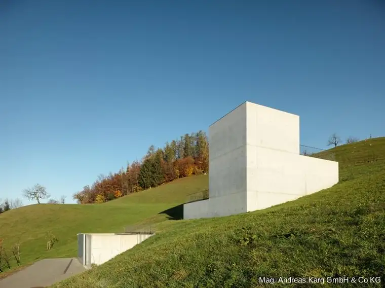 Einzigartige Architektur trifft atemberaubende Lage – Das Haus der Kammern
