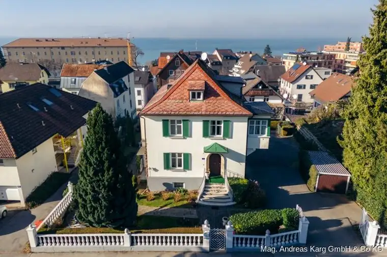 Herrschaftliche Villa am Bregenzer Stadtrand