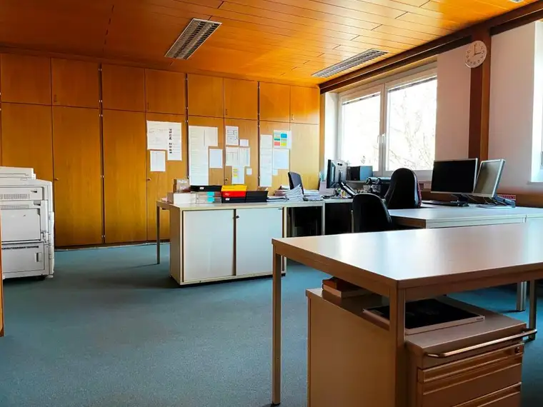 Mäder – Bürofläche im 1. OG mit ca. 39 m²