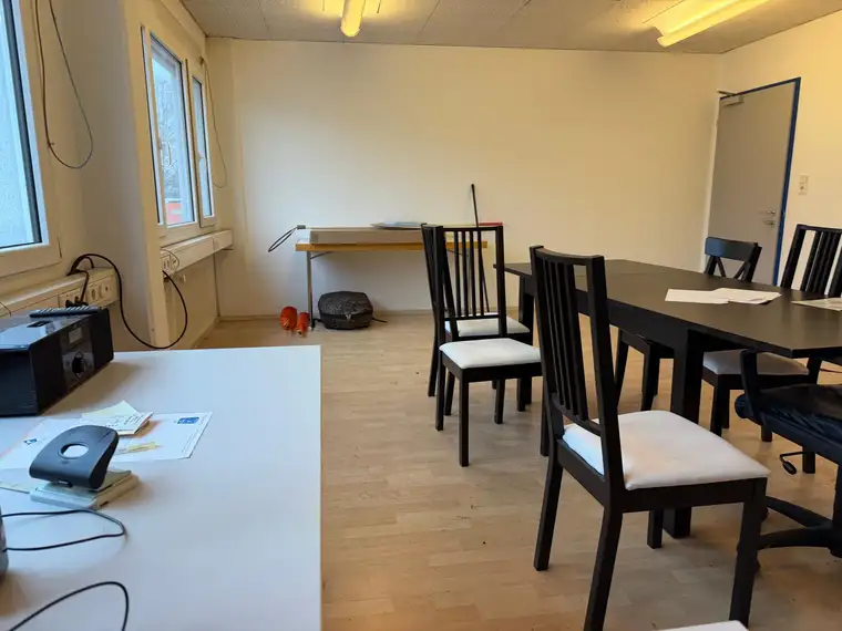 Mäder - Bürofläche im 1. OG mit ca. 33 m²