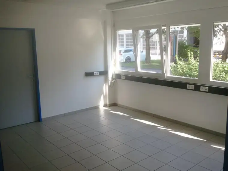 Mäder – Büro- und Werkstattfläche mit ca. 48 m²