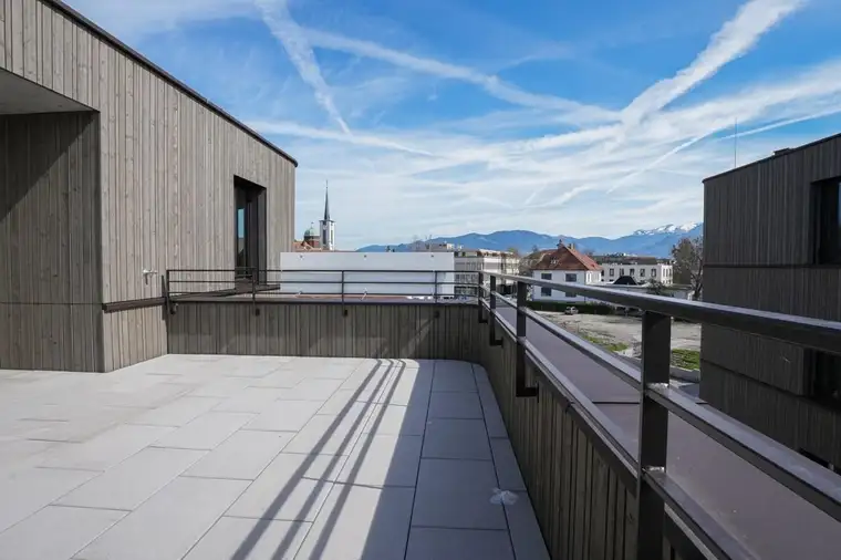 Erstbezug! 2-Zimmer-Penthousewohnung über den Dächern von Lustenau