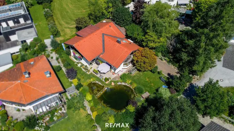 Einfamilienhaus mit Einliegerwohnung in idyllischer Ruhelage