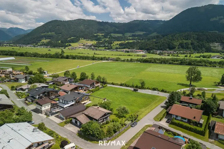 Sonnige Lage mit Bergblick - Ideal für Familien oder Investoren