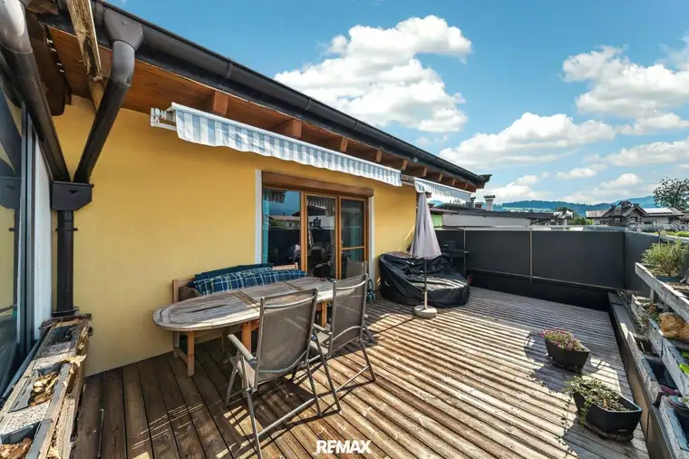 Platz für die ganze Familie – 5-Zimmer-Wohnung mit Balkon und Terrasse