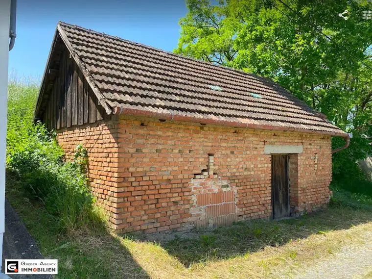 Entdecke das Landleben: Presshaus in Ruhelage mit Bauplan für Dachausbau