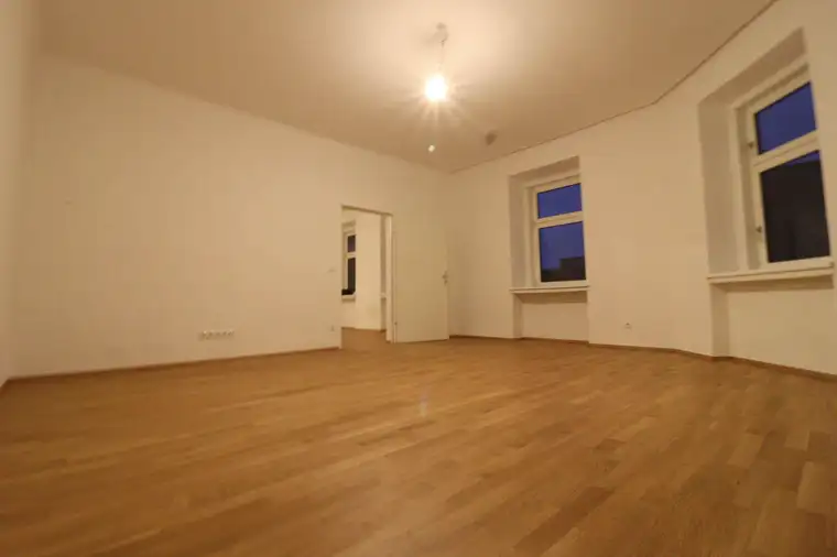 Frisch sanierte 2 Zimmerwohnung in der Hubergasse 10, Termin Freitag 30.05. um 16:00