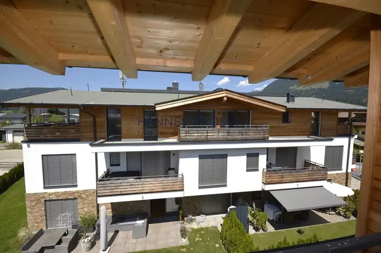 Exklusive Penthouse-Wohnung mit Bergpanorama in St. Johann in Tirol