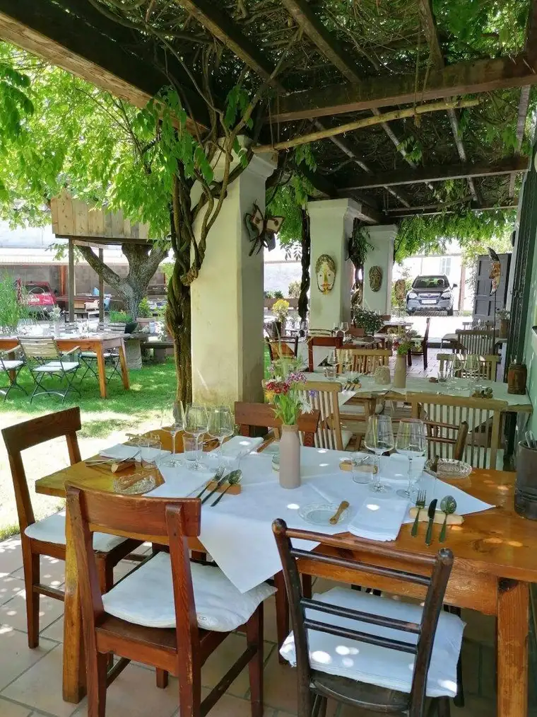 Gut verpachtetes Restaurant "Bär und Schaf Wirtschaft" mit 2 Wohnungen in Völkermarkt sucht neuen Eigentümer!