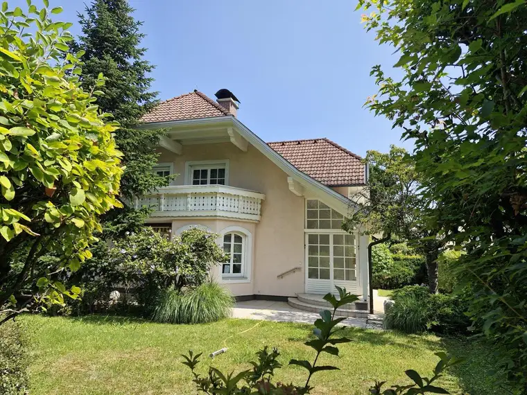 Nur 200 Meter zum türkisblauen Wörthersee! Wunderschönes, exklusives Traumhaus in Krumpendorf