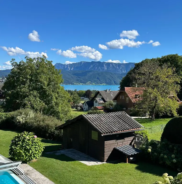 Attersee Anwesen mit See- und Bergblick