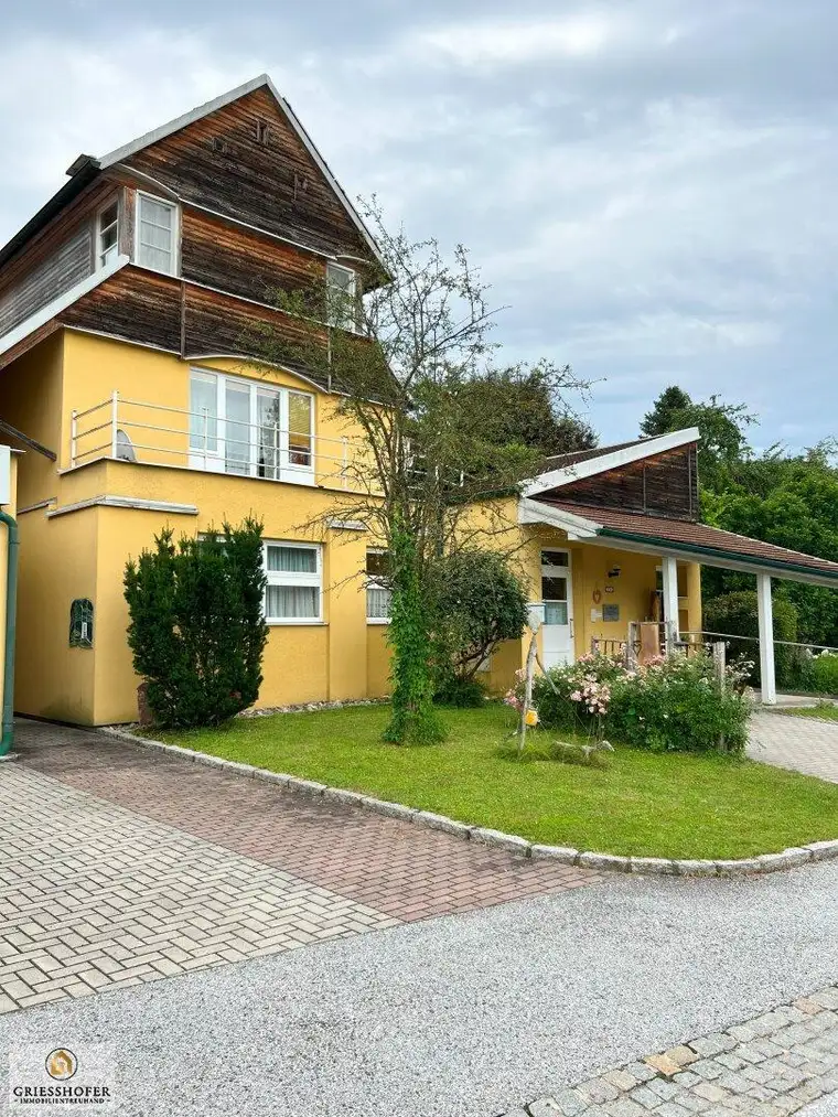 Praxis/Ordination Geschäfts und Wohnhaus in Einem
