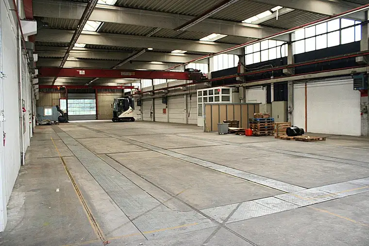 Produktions/-Lagerhalle und Büro Ansfelden