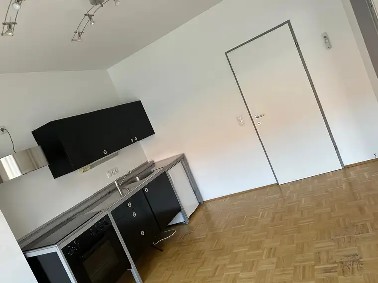 „ Jung – modern – frech“ Charmante 2-Zimmer Wohnung im Bezirk Graz „Bezirk Jakomini“ zu vermieten!