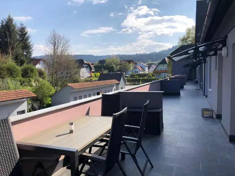 Erstbezugscharakter! Moderne Singlewohnung mit Terrasse in ruhiger Grünlage Nähe Pibersteinersee!