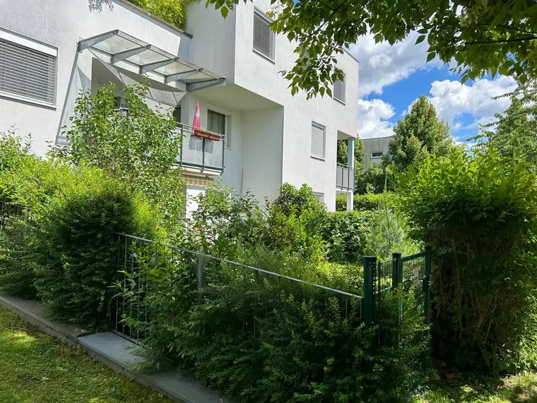 Wohnen in der „Grazer Gartenstadt“ Elegante 3-Zimmerwohnung mit Balkon (ca. 13 m²) in ruhiger Siedlungslage in 8010 Graz / Jakomini