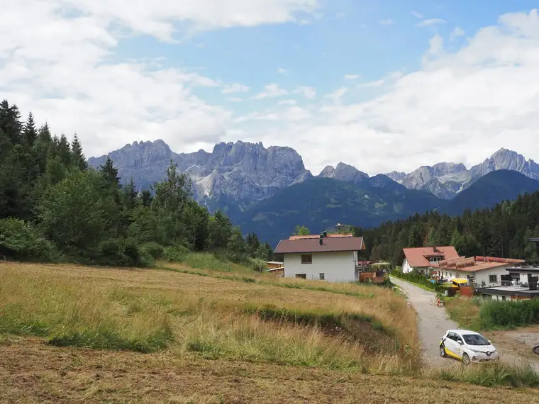 Baugrund mit Dolomitenblick am Iselsberg
