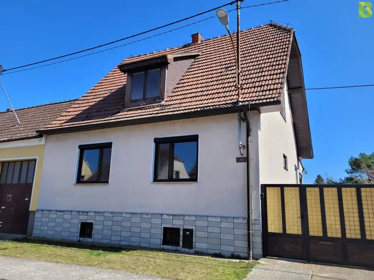 Einfamilienhaus mit Charakter in Rabensburg! Ihr neues Zuhause für 135.000 Euro! 3,5 Zimmer, 2 Nebengebäude, Garten!