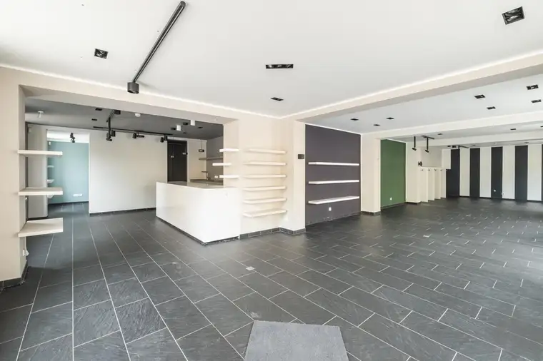 Neutorstraße: Perfektes Geschäftslokal mit vielen Gestaltungsmöglichkeiten