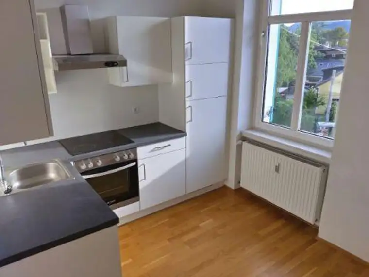 GEIDORF: Sonniger 1 ZIMMER-Altbau + extra Küche möbliert + Bad mit Dusche und WC + nähe HTL-Ortwein!