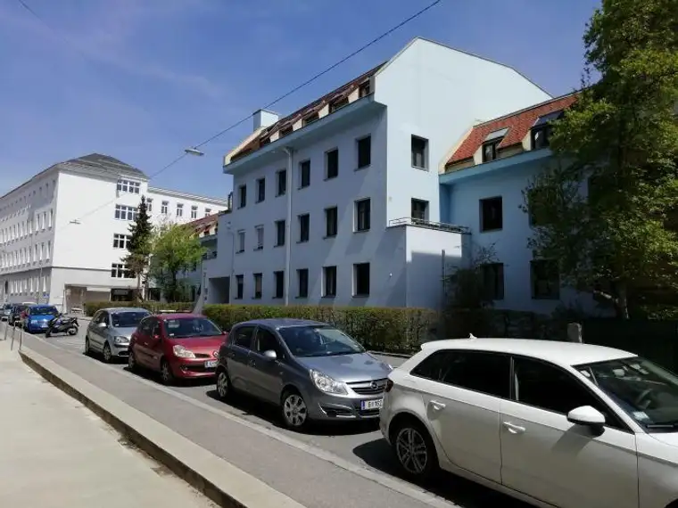 St. Leonhard: Ruhiger 1 ZIMMER-NEUBAU + Einbauküche + neuwertiges Bad mit Dusche / WC + nähe KF-Uni!