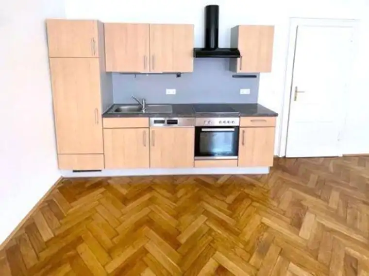 3 ZIMMER-Altbau + West-Balkon 4,5m² + Einbauküche + Bad mit Dusche + extra WC + nähe Neue TU-Graz!