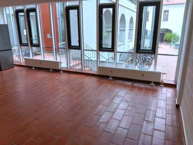 GEIDORF: Ruhige 3 ZIMMER-Maisonette + Einbauküche + neue Sanitäranlagen (Bad+WC) + nähe KF-Uni!