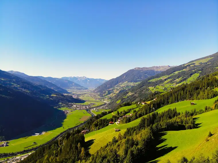 Zillertal: Grundstück mit Altbestand zu verkaufen!