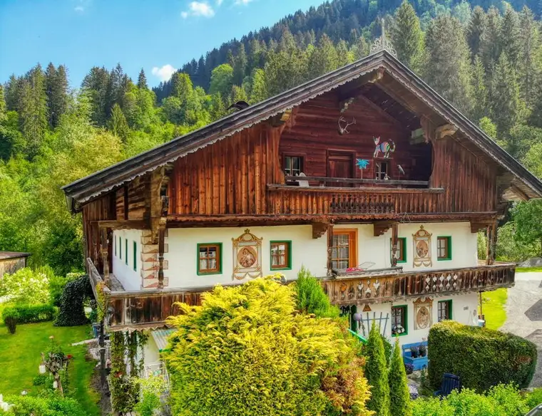 Uriges, ehemaliges Bauernhaus in Tirol zu verkaufen