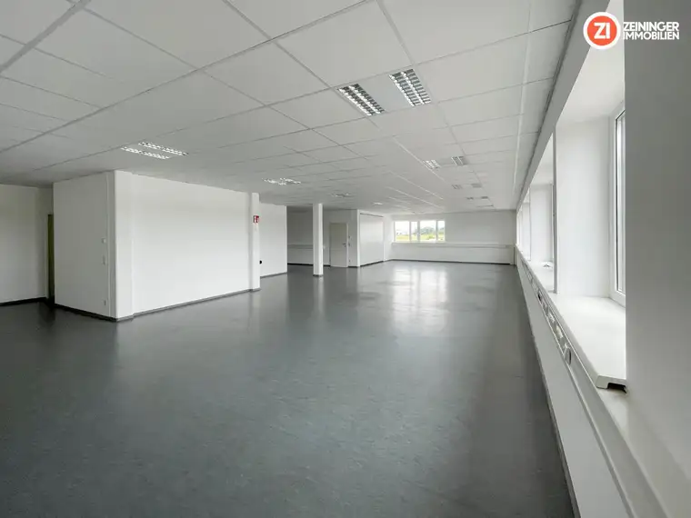 Top moderne Bürofläche - mit Sonnenterrasse!