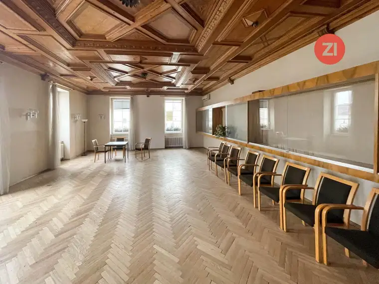 Büro/Praxis für Ihre Ideen - Arbeiten in einem der schönsten ältesten Häuser Österreichs - Hauptplatz ENNS