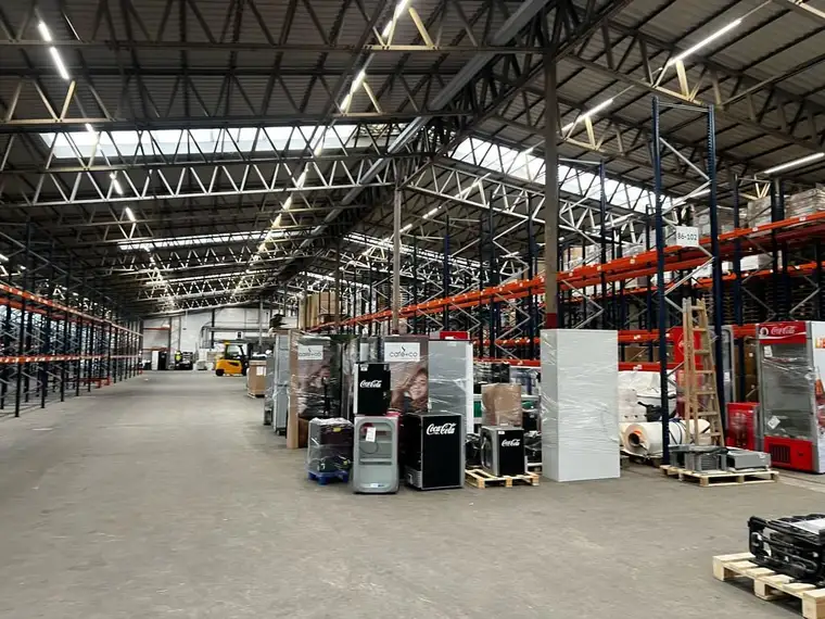 großzügige Lagerhalle mieten in Linz - Wegscheid