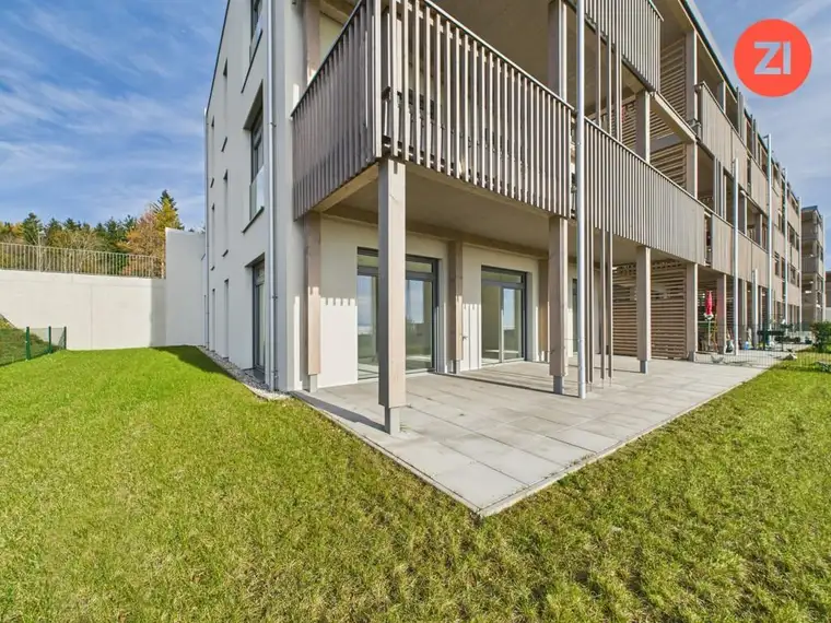 *Über der Nebelgrenze* 4- Zimmer Anlegerwohnung mit Terrasse und Garten