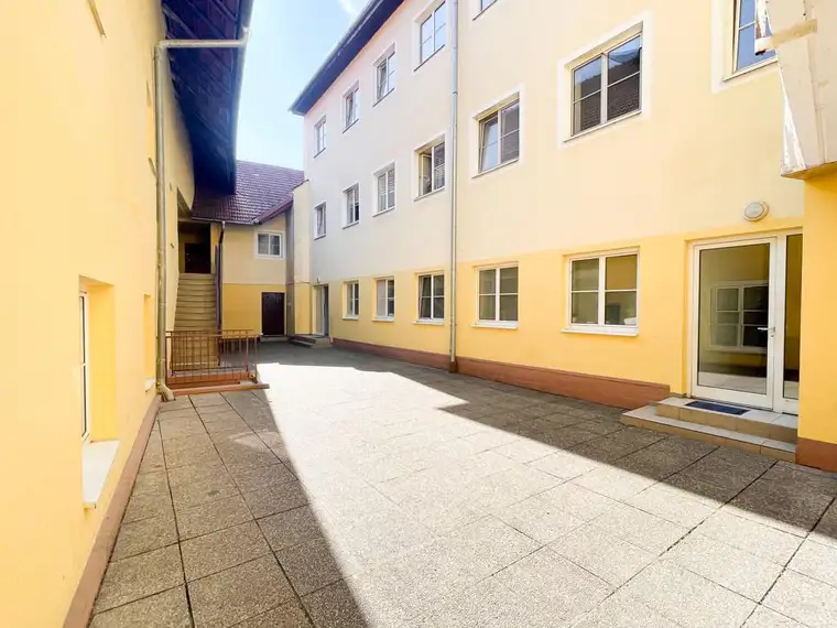 Lambach, ca. 22 m² Klassische Anlegerwohnung mit perfekter Anbindung!