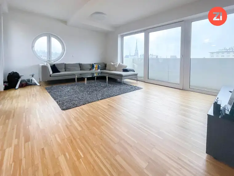 Wunderschöne 3- Zimmer Wohnung mit Loggia
