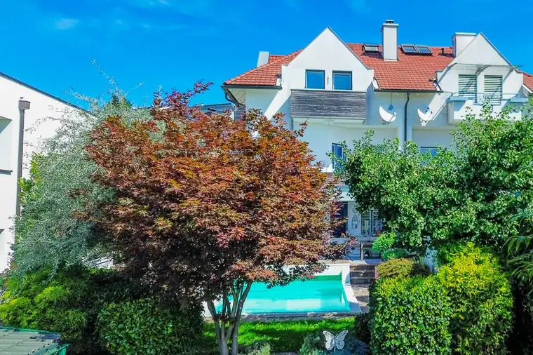Wunderbare Familienoase mit Gebirgsblick,und kleiner &amp; feiner Gartenanlage &amp; Pool!