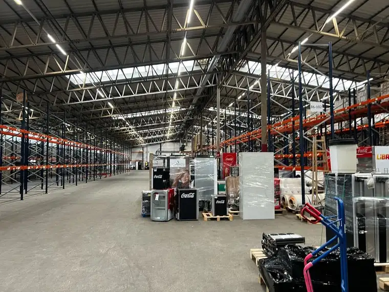 großzügige Lagerhalle mieten in Linz - Wegscheid