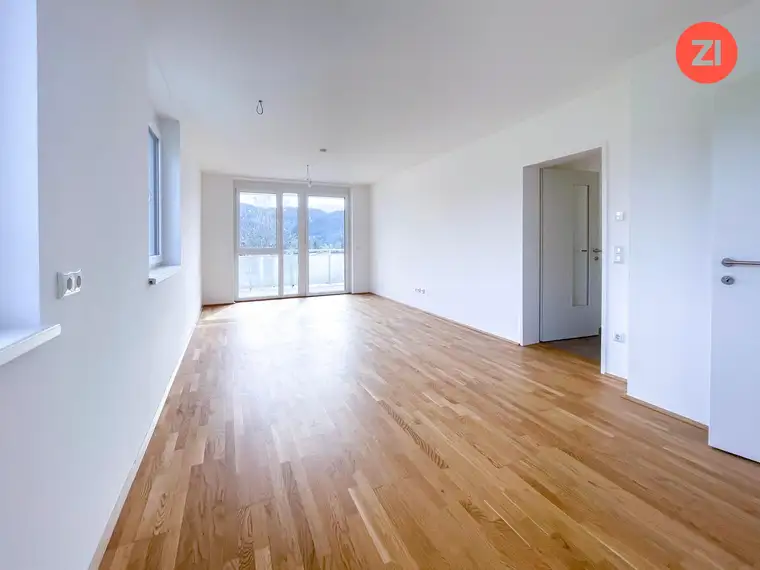 Geförderte schöne 3- Zimmer Wohnung mit Balkon in Königswiesen